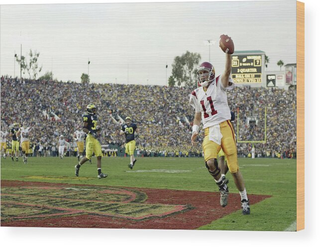 Rose Bowl Stadium Wood Print featuring the photograph Rose Bowl Michigan V Usc by Donald Miralle