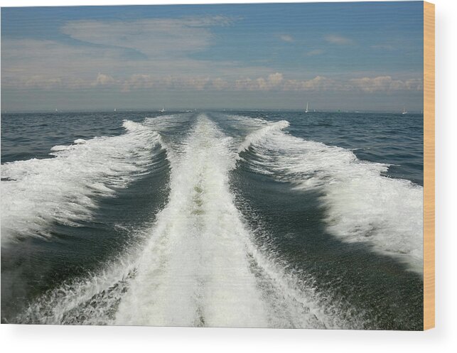 Scenics Wood Print featuring the photograph Speed Boat Wake by Ishootphotosllc