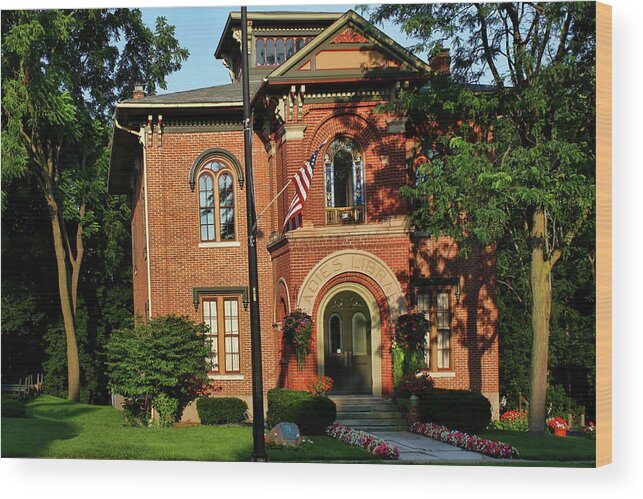Italianate Style; Library; Ladies Library; Ladies Library Ypsilanti Wood Print featuring the photograph Starkweather House by Pat Cook
