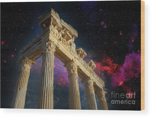 Ancient Wood Print featuring the photograph Starry Sky Over Ancient Greece Temple by Wladimir Bulgar/science Photo Library