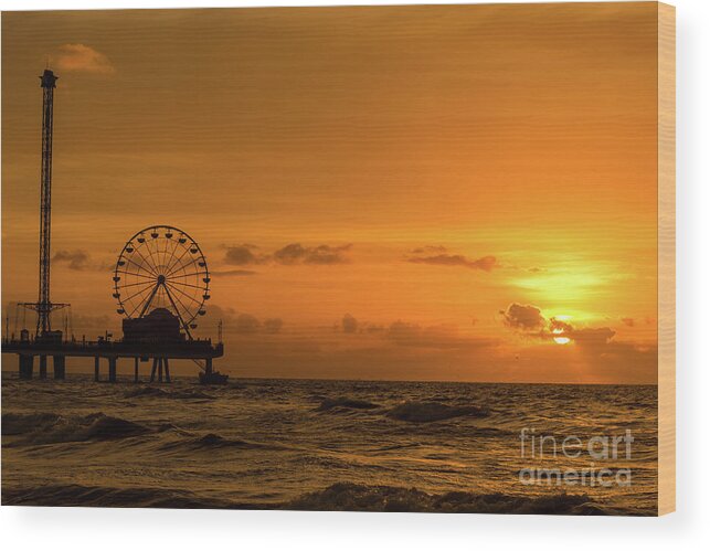 Sun Wood Print featuring the photograph Sunrise by Dheeraj Mutha