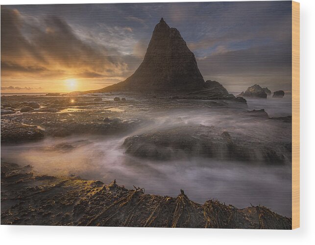 Sunset Wood Print featuring the photograph Sunset At Martin's Beach After A Winter Storm by Hao Howard Liu