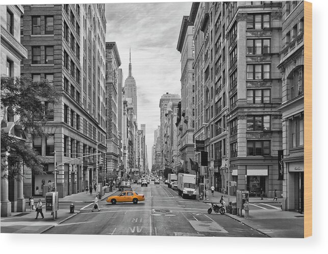 Fifth Avenue Wood Print featuring the photograph Urban 5th Avenue NYC by Melanie Viola