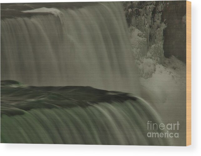 Wny Wood Print featuring the photograph American Falls in Winter, New York by Tony Lee