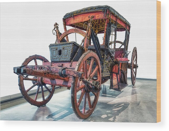 Coach Wood Print featuring the photograph 16th-century Coach by Micah Offman