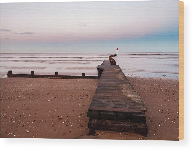 Cleethorpes Wood Print featuring the photograph Cleethorpes #2 by Ian Middleton