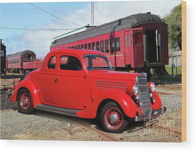 1935 Ford Deluxe Coupe Wood Print featuring the photograph 1935 Ford Deluxe Coupe #4 by Dave Koontz