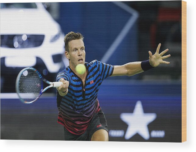 Individual Event Wood Print featuring the photograph 2015 Shanghai Rolex Masters - Day 5 #4 by Lintao Zhang