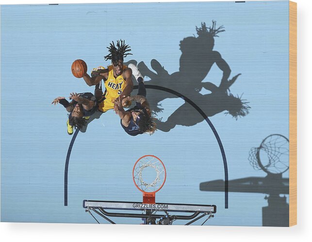 Nba Pro Basketball Wood Print featuring the photograph Miami Heat v Memphis Grizzlies by Joe Murphy