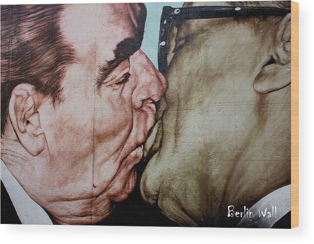 Germany Wood Print featuring the photograph Berlin Wall #50 by Robert Grac