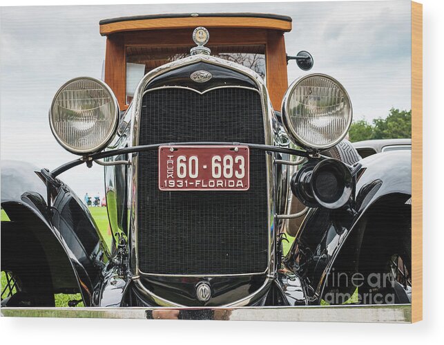 1931 Wood Print featuring the photograph Vintage Ford Automobile #6 by Raul Rodriguez
