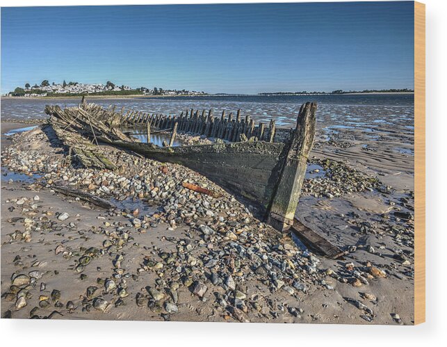 Crane Beach Wreck New England Ma Wood Print featuring the photograph Ada Damon Wreck by Adam Green
