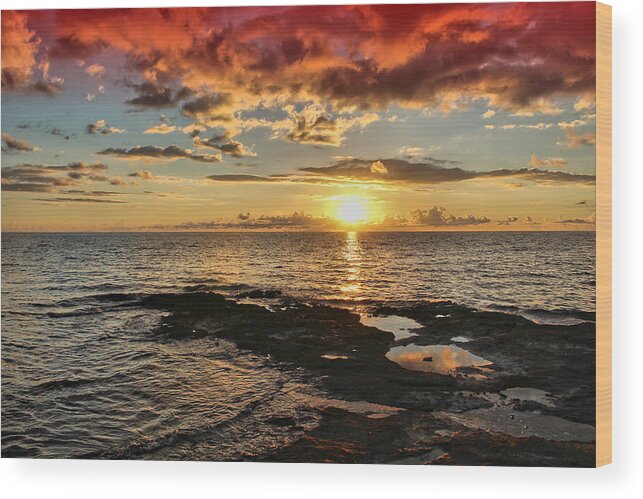 Sun Sunrise Rise Dawn Morning Water Clear Waves Rocks Red Orange Reflections Atlantic Florida Wood Print featuring the photograph Amanecer by Montez Kerr