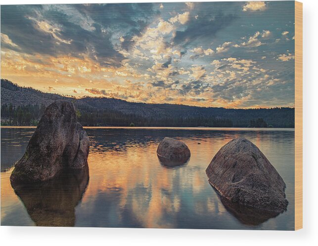 Hiking Wood Print featuring the photograph Antelope Dawn by Mike Lee