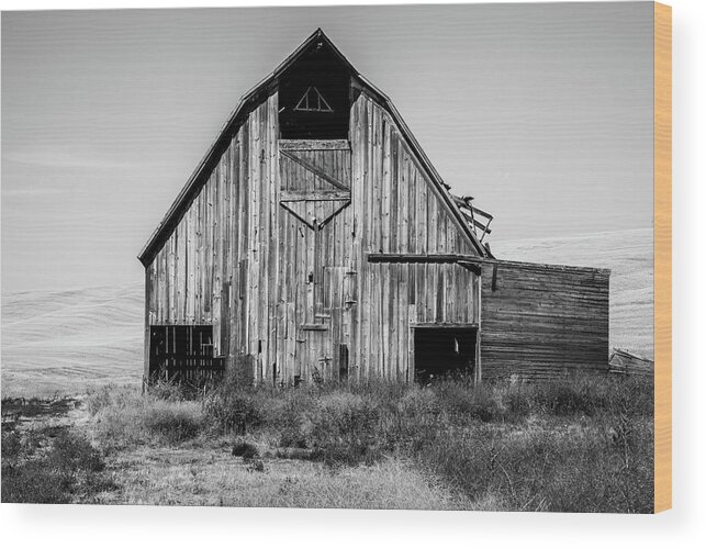 Farm Wood Print featuring the photograph Barn Front in Palouse by Connie Carr
