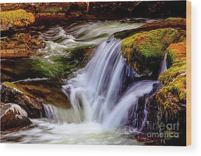 Benham Falls Wood Print featuring the photograph Benham Falls Oregon River Flow by David Millenheft