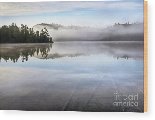 Bwca Wood Print featuring the photograph Layers in the Mist 2 by Ernesto Ruiz