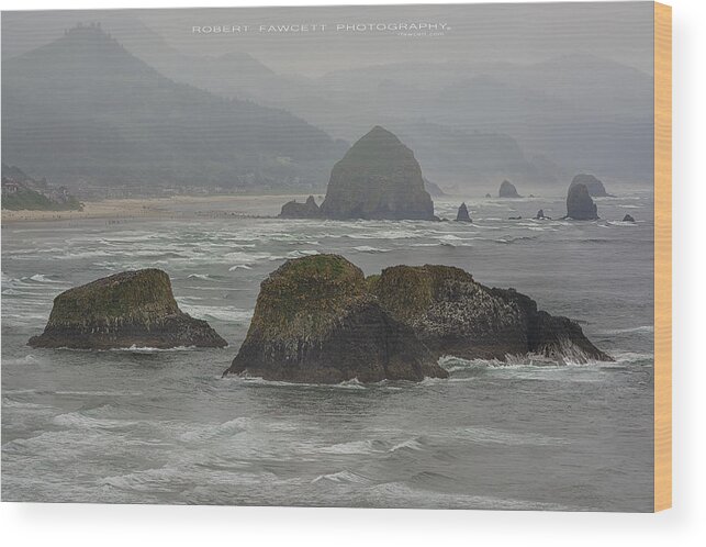 Oregon Wood Print featuring the photograph Cannon beach 6 by Robert Fawcett