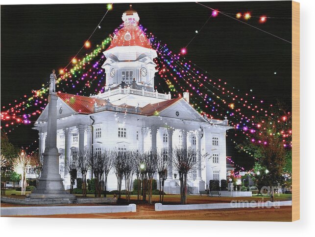 Southern Christmas Wood Print featuring the photograph Christmas Courthouse by Rick Lipscomb