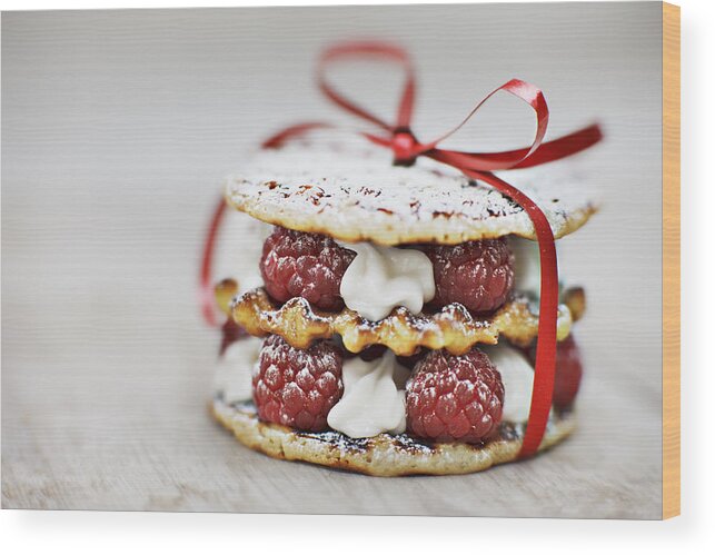 Unhealthy Eating Wood Print featuring the photograph Close up of raspberry and cream cookie dessert by Tom Merton