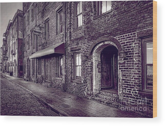 Cobblestone Streets Wood Print featuring the photograph Cobblestone streets of Savannah by Shelia Hunt