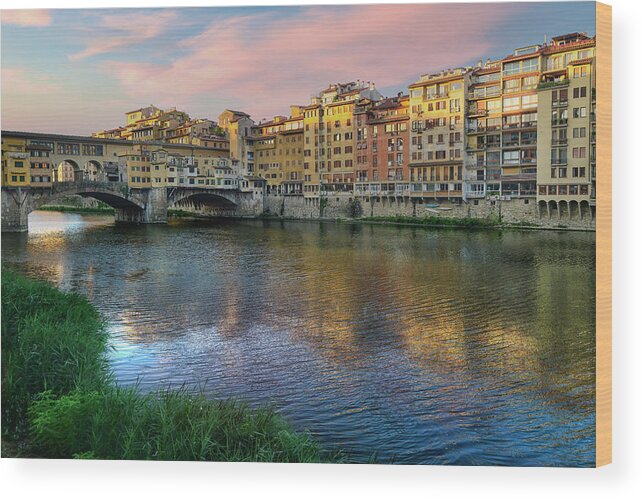 Ponte Vecchio Wood Print featuring the photograph Colors of the Arno by Lee Sie