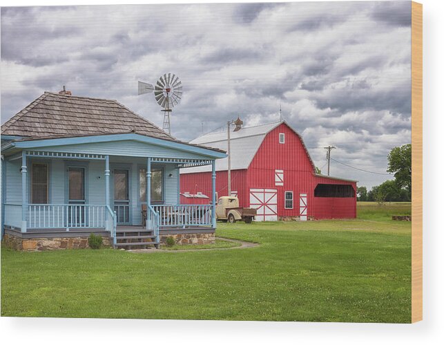 Red Oak Ii Wood Print featuring the photograph Dalton Farmhouse - Red Oak II - Route 66 by Susan Rissi Tregoning