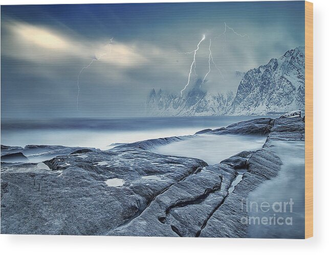 Seascape Wood Print featuring the photograph Devil's Teeth,Senja Norway by Sal Ahmed