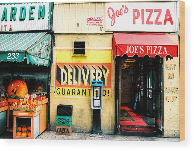 New York Wood Print featuring the photograph Joe's Pizza by Claude Taylor