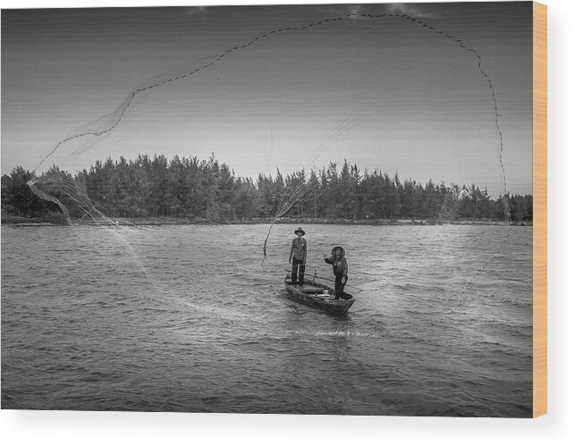 Ancient Wood Print featuring the photograph Fishermen Casting Net by Arj Munoz