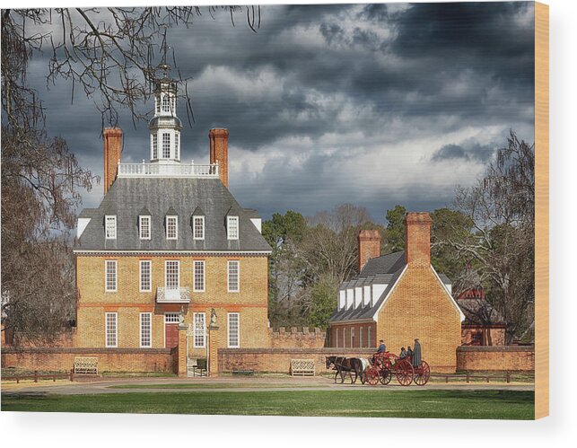 Virginia Wood Print featuring the photograph Governors Palace - Colonial Williamsburg by Susan Rissi Tregoning