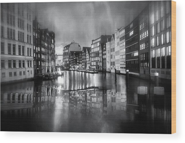 Hamburg Wood Print featuring the photograph Hamburg By Night Black and White by Carol Japp