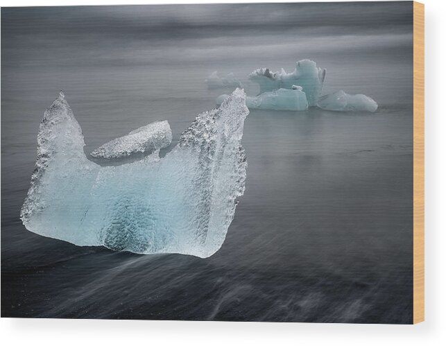Diamond Beach Wood Print featuring the photograph Iceland - Diamond beach by Olivier Parent
