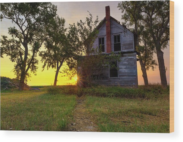 Abandoned House Wood Print featuring the photograph I'm Comin' Home by Aaron J Groen