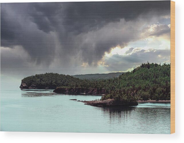 Minnesota Wood Print featuring the photograph Lake Superior by Pablo Saccinto
