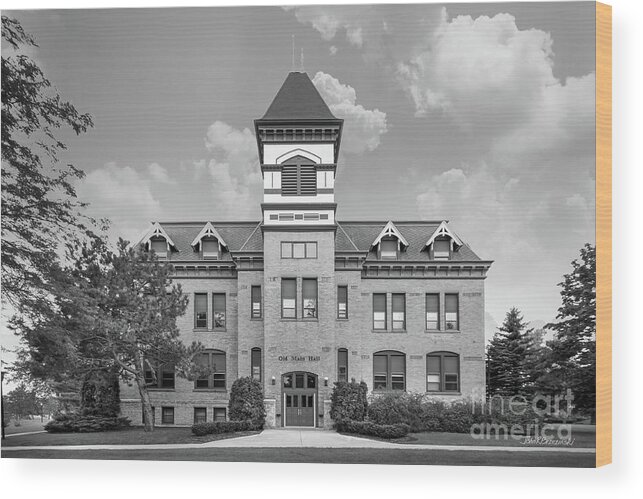 Lakeland College Wood Print featuring the photograph Lakeland College Old Main Hall by University Icons