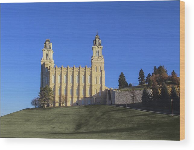 Manti Wood Print featuring the photograph Manti Temple at Sunrise by K Bradley Washburn