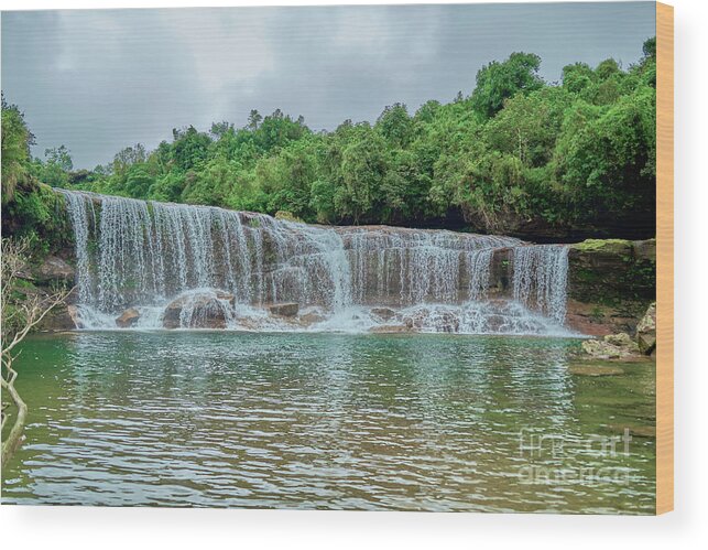 Landscape Wood Print featuring the photograph Mawsawa waterfall by Shantanav Chitnis