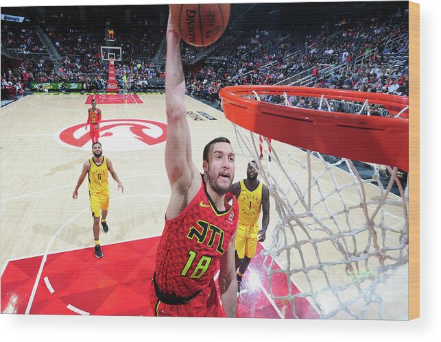 Atlanta Wood Print featuring the photograph Miles Plumlee by Scott Cunningham