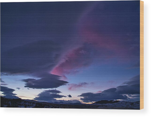 Montana Wood Print featuring the photograph Montana Plains Sunrise by Wes Hunt
