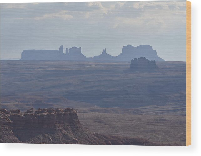 Monument Valley Wood Print featuring the photograph Monument Valley on the Horizon by Ben Foster