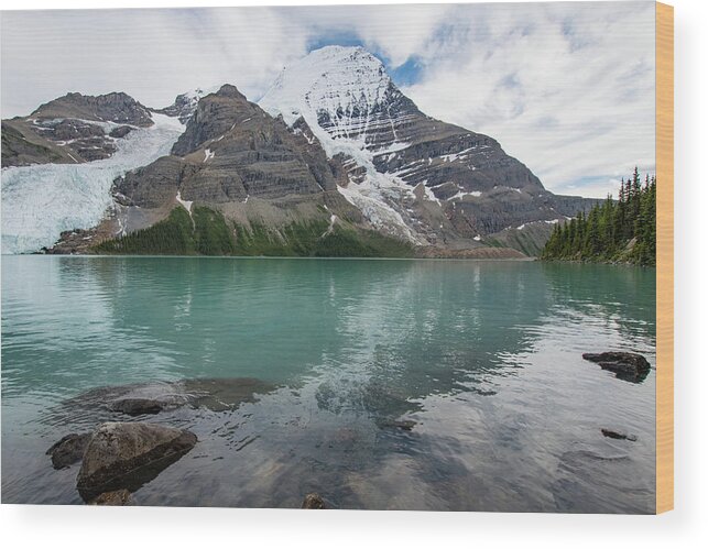 Berg Lake Wood Print featuring the photograph Mt. Robson and Berg Lake by Joan Septembre