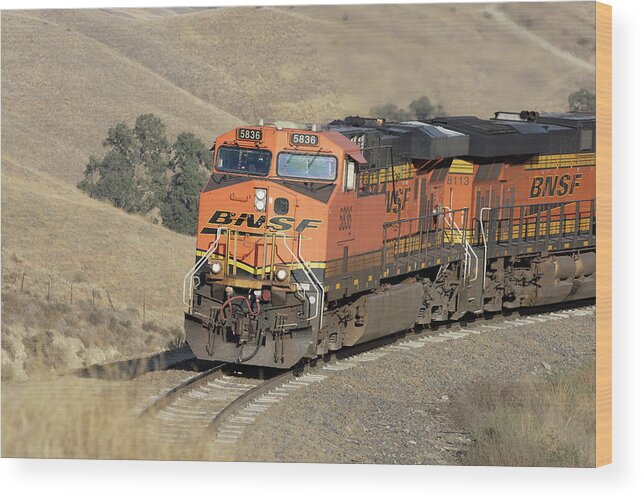 October Pumpkins Wood Print featuring the photograph October Pumpkins -- BNSF ES44AC Locomotives in The Tehahapi Mountains, California by Darin Volpe