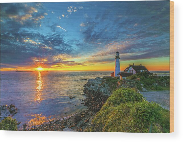 Maine Wood Print featuring the photograph Portland Head Lighthouse Maine Sunrise by Juergen Roth