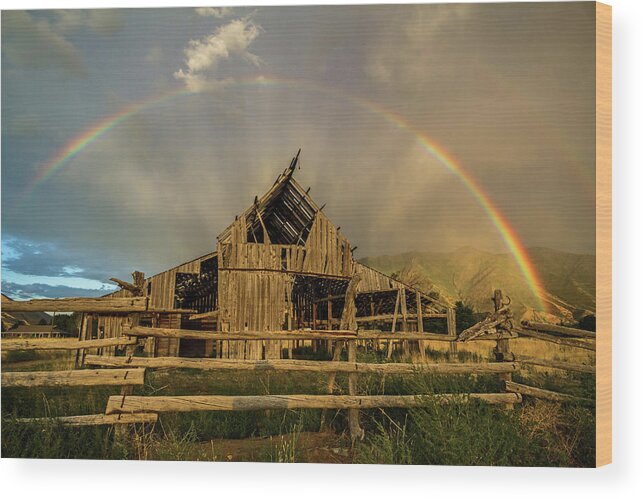 Barn Wood Print featuring the photograph Rainbow over Mapleton Barn by Wesley Aston