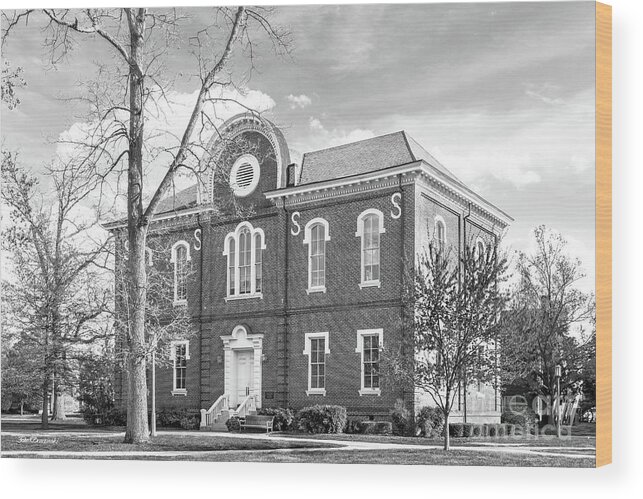 Randolph-macon Wood Print featuring the photograph Randolph- Macon College Franklin Hall by University Icons