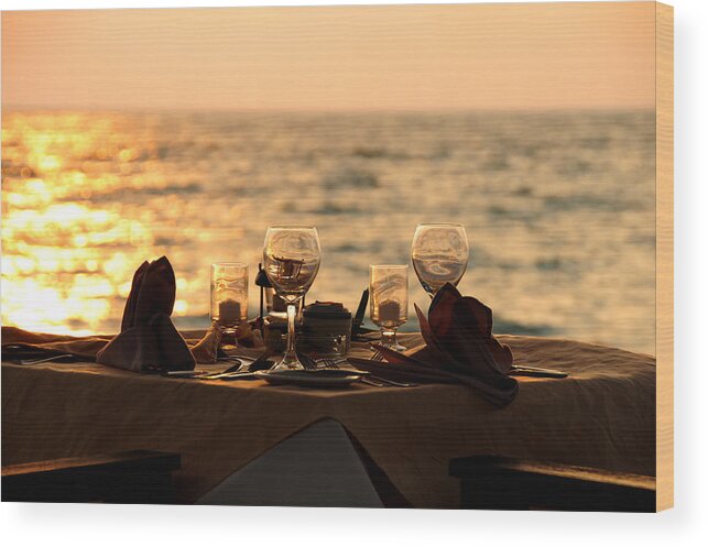 Shadow Wood Print featuring the photograph Romantic Dinner - silhouette by HHakim