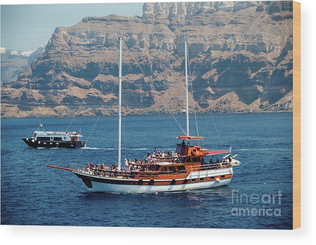 Santorini Wood Print featuring the photograph Santorini - Tourist Boats by Rich S