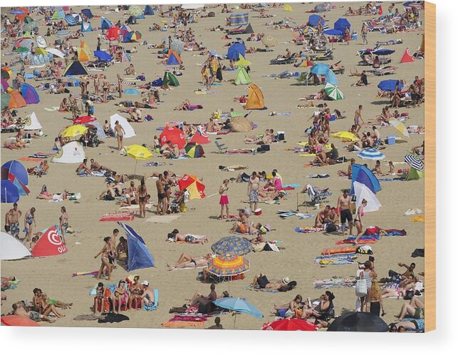 Crowd Of People Wood Print featuring the photograph Scheveningen beach resort in the Netherlands by Vliet