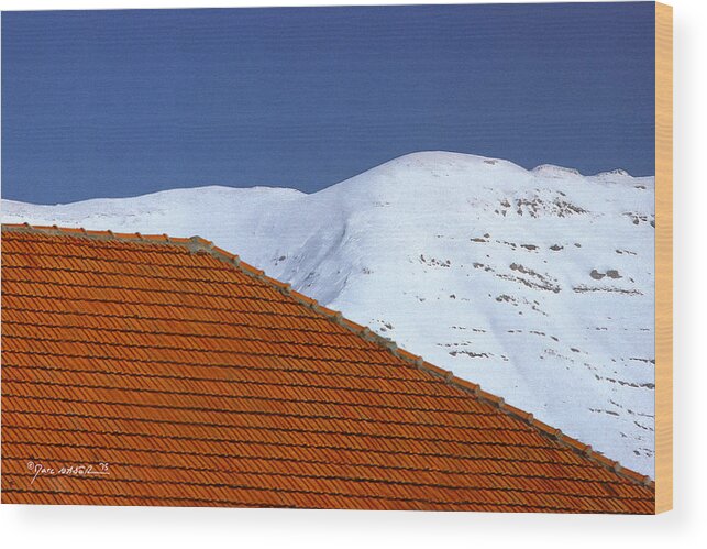 Lebanon Wood Print featuring the photograph Snow On A Rooftop, Lebanon by Marc Nader